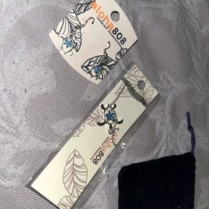 Turtle/ blue flower necklace & earrings set from Hawaii!!